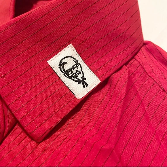 KFC Kentucky Fried Chicken Red Button Up Uniform Size Small Women’s - Picture 7 of 15